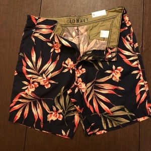 Old Navy Shorts - Tropical shorts. Old Navy Shorts - Tropical shorts.